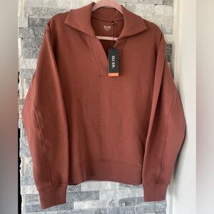 Women’s DUER NWT Brushed Terry Collared Pullover Sweatshirt-Rust-Large